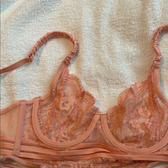 Lace Intimates Set in Rose - Picture 3 of 5